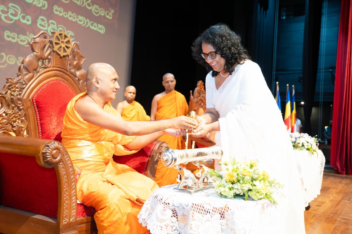 மகா சங்கத்தினரின் சரியான வழிகாட்டல் சமூகத்தின் முன்னோக்கிய பயணத்திற்குப் பெரும் பக்கபலமாகும்